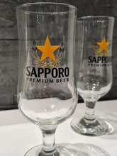 Load image into Gallery viewer, Sapporo Premium Beer Glass - Schooner 2/3 Pint [Set of 2]
