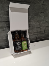 Load image into Gallery viewer, Jack Daniels Doubles Gift Box - Old No.7 &amp; Apple Tennessee Whiskey Miniature Bottles - 5cl - White Gift Box
