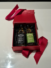 Load image into Gallery viewer, Jack Daniels Doubles Gift Box - Old No.7 &amp; Apple Tennessee Whiskey Miniature Bottles - 5cl - Red Gift Box with Grosgrain Ribbon
