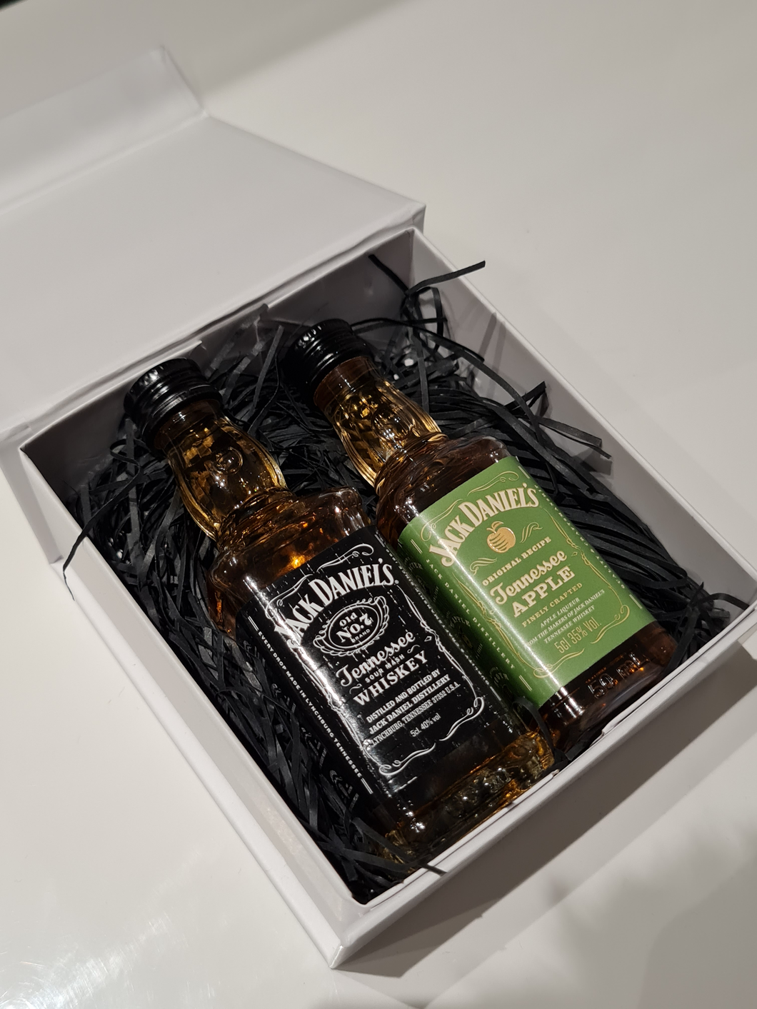 Jack Daniels Doubles Gift Box - Old No.7 & Apple Tennessee Whiskey Miniature Bottles - 5cl - White Gift Box